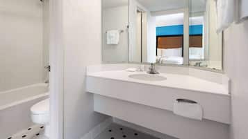 Combined shower/tub, eco-friendly toiletries, hair dryer, towels