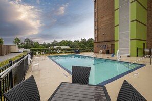 Seasonal outdoor pool, pool umbrellas, sun loungers