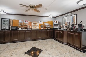 Free daily continental breakfast