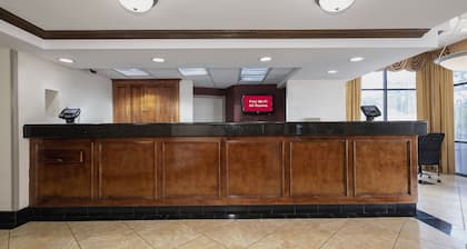 Red Roof Inn & Suites Macon