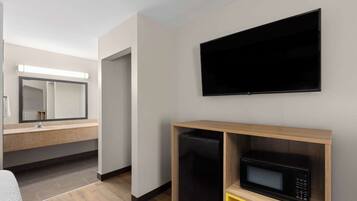 Bàn, khu vực làm việc phù hợp cho laptop, bàn ủi/dụng cụ ủi quần áo