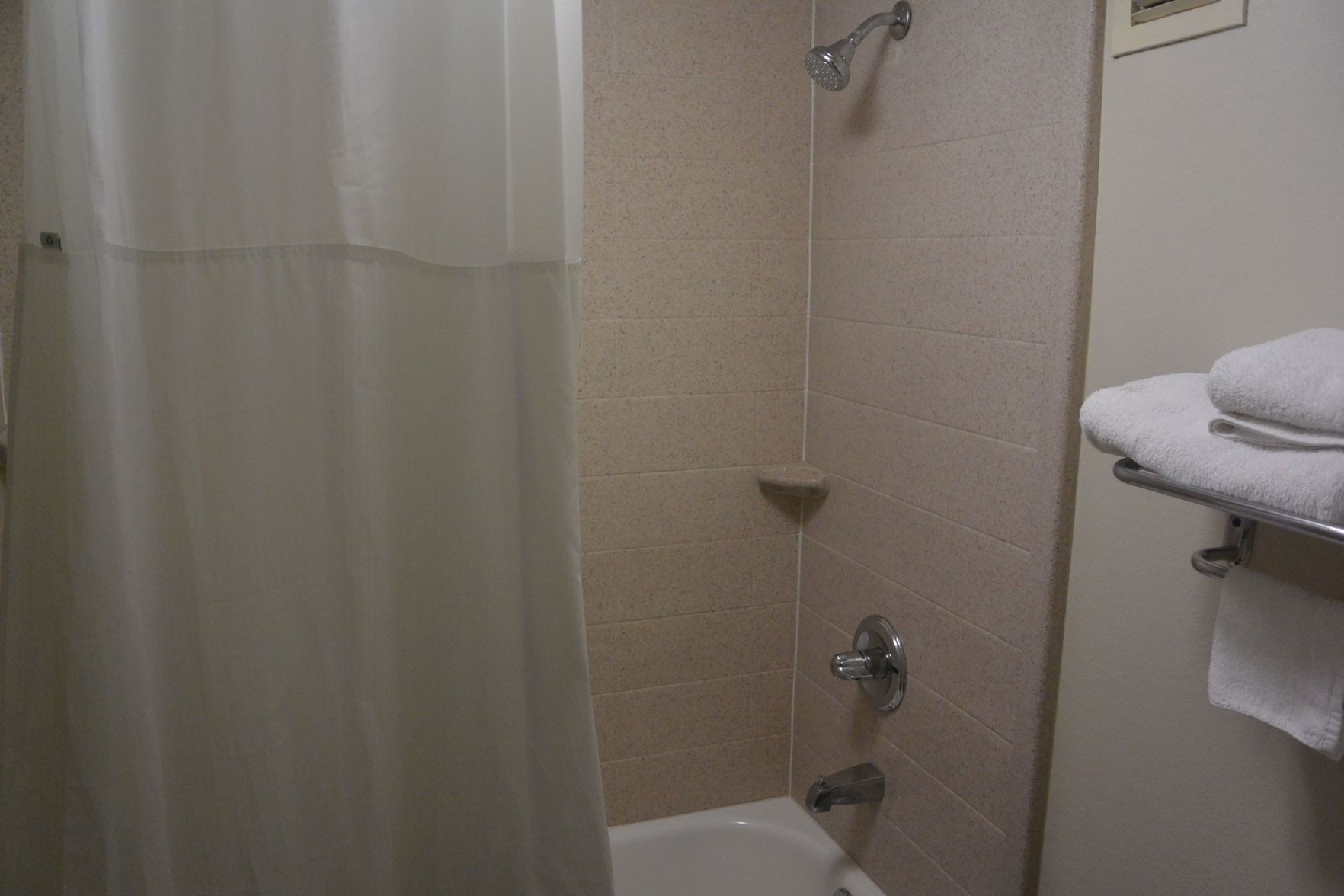 Baño | Secadora de cabello y toallas 