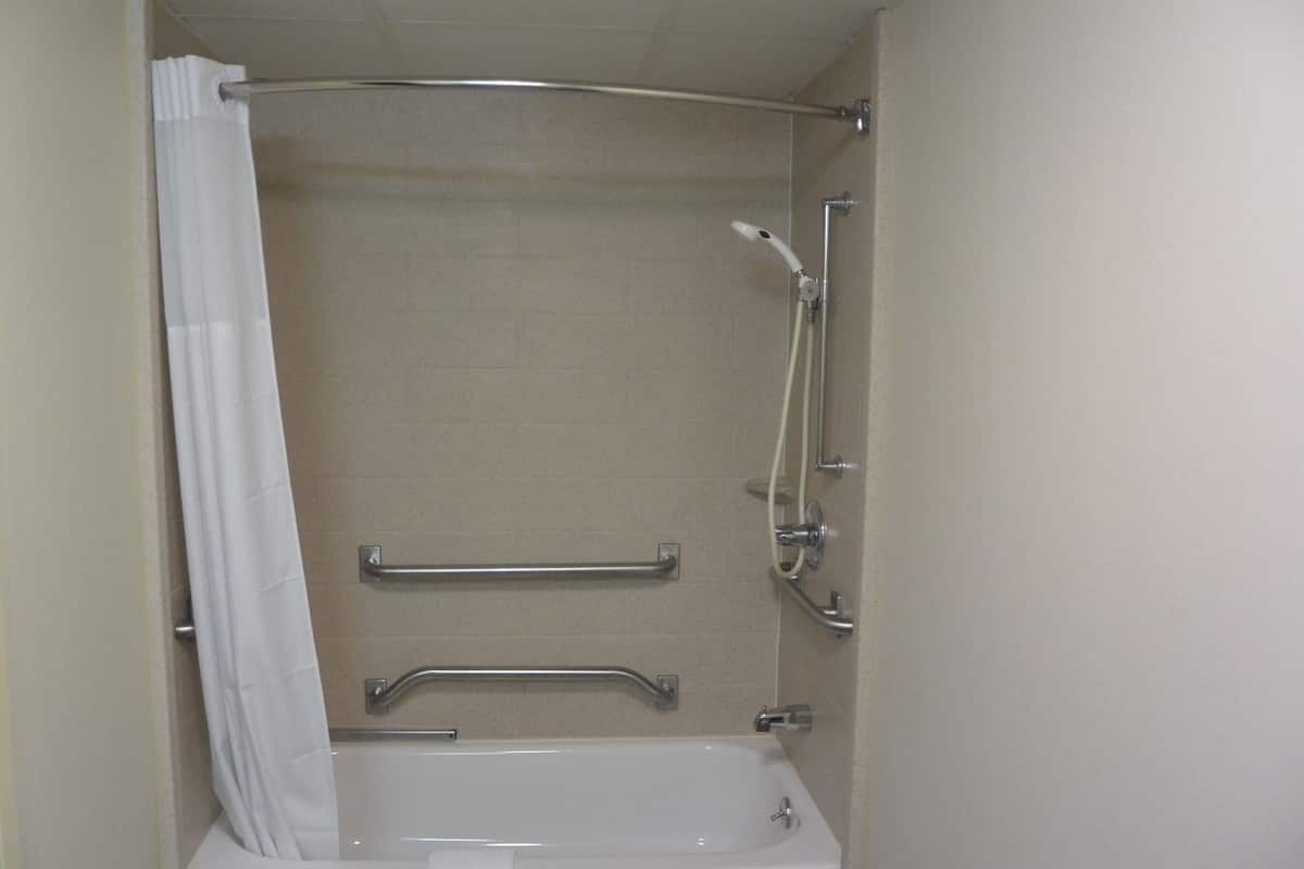 Baño | Secadora de cabello y toallas
