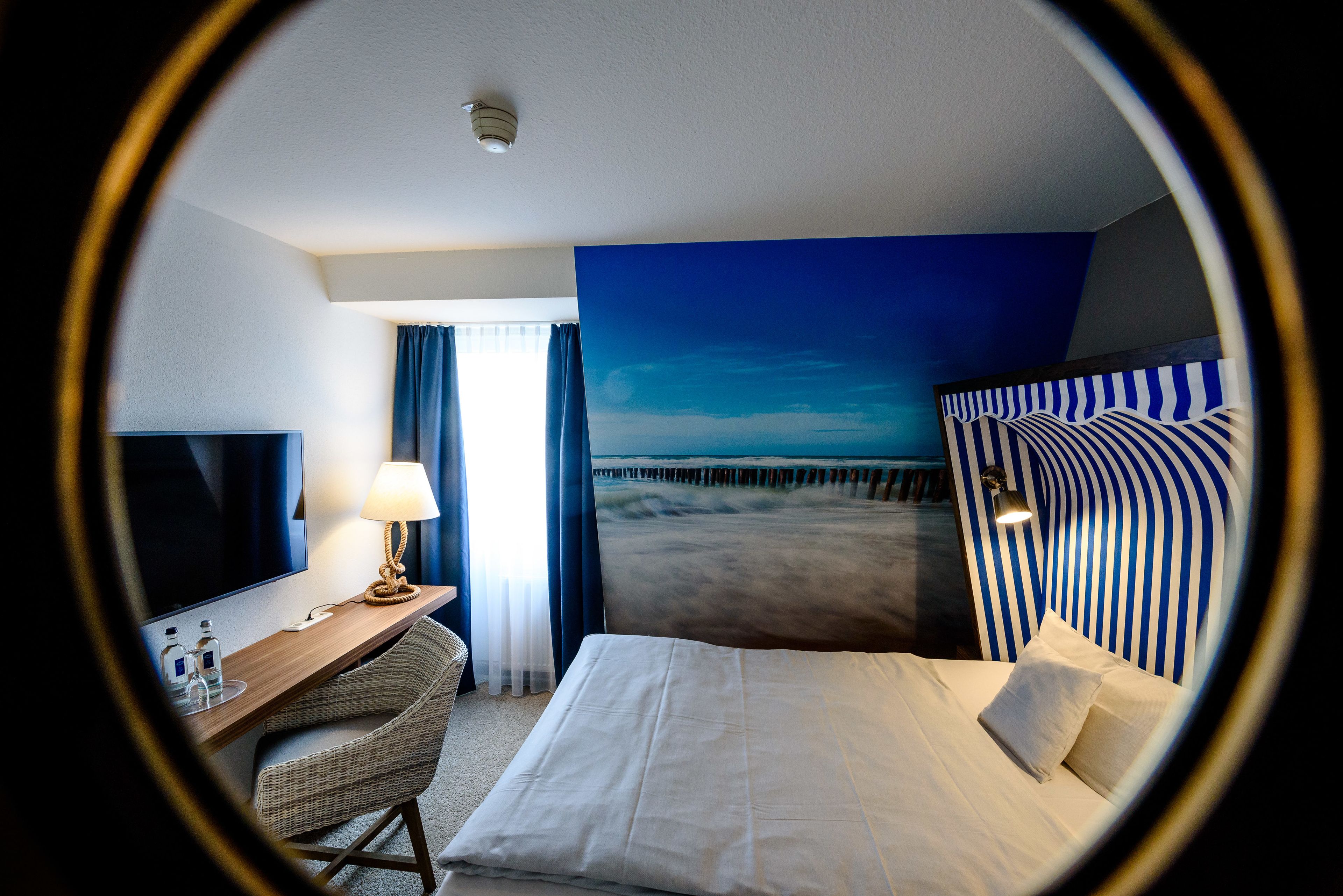 comfort single room | 1 bedroom, in-room safe, desk, blackout curtains