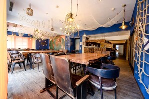 Bar (on property) - Dorint Hotel Alzey/Worms (Alzey)