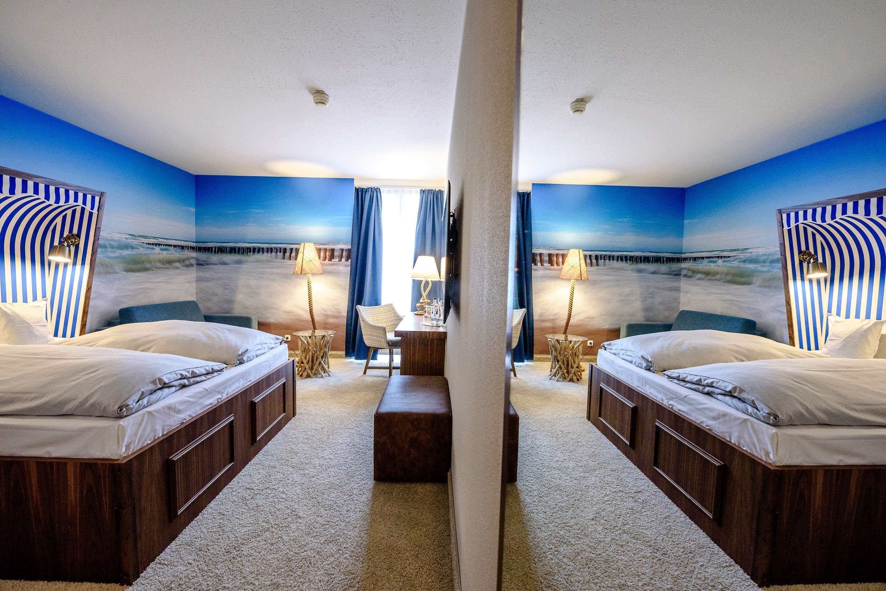 comfort room | 1 bedroom, in-room safe, desk, blackout curtains