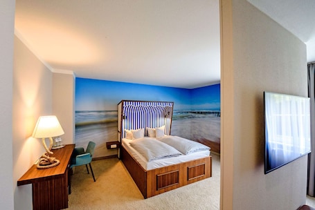 Caja de seguridad en la habitación, escritorio y cortinas blackout