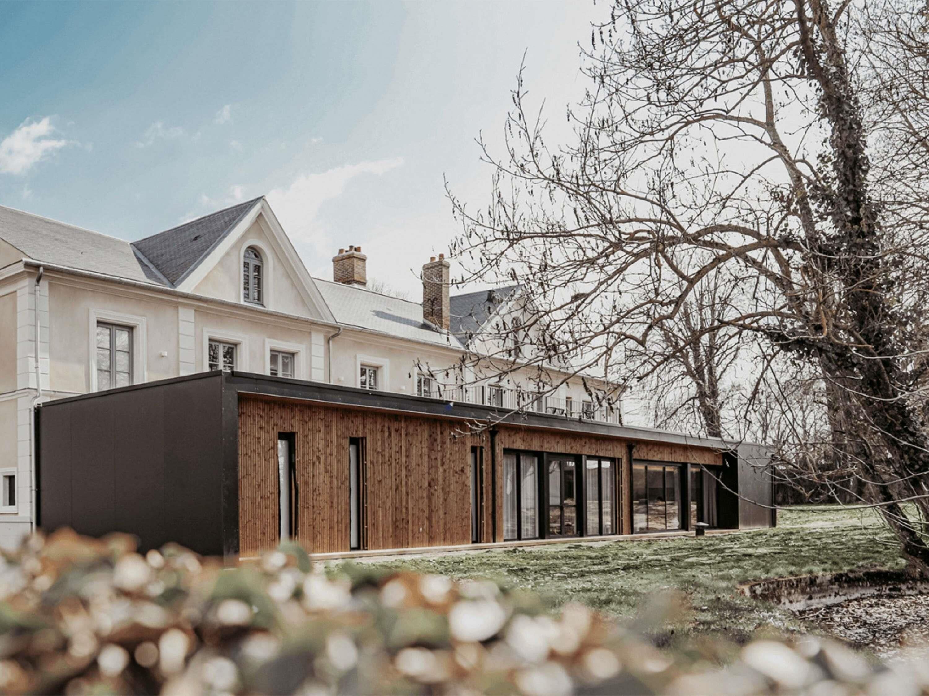 Behandelingskamers voor koppels, een sauna, een stoombad