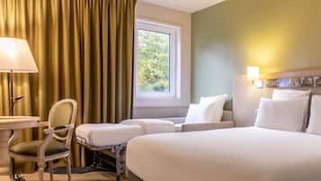 Klassieke kamer, 1 tweepersoonsbed met slaapbank | Luxe beddengoed, pillowtop-bedden, een kluis op de kamer