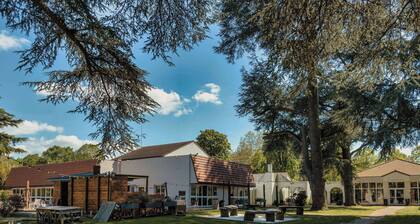 Demeures de campagne Parc du Coudray – Mercure