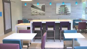 Desayuno continental incluido todos los días