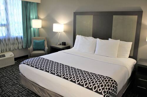 Premium bedding, desk, iron/ironing board, bed sheets