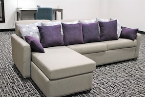 Premium bedding, desk, iron/ironing board, free WiFi
