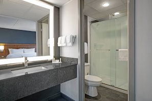 Suite, 1 Bedroom | Bathroom - Courtyard Chicago Elmhurst/Oakbrook Area (Elmhurst)