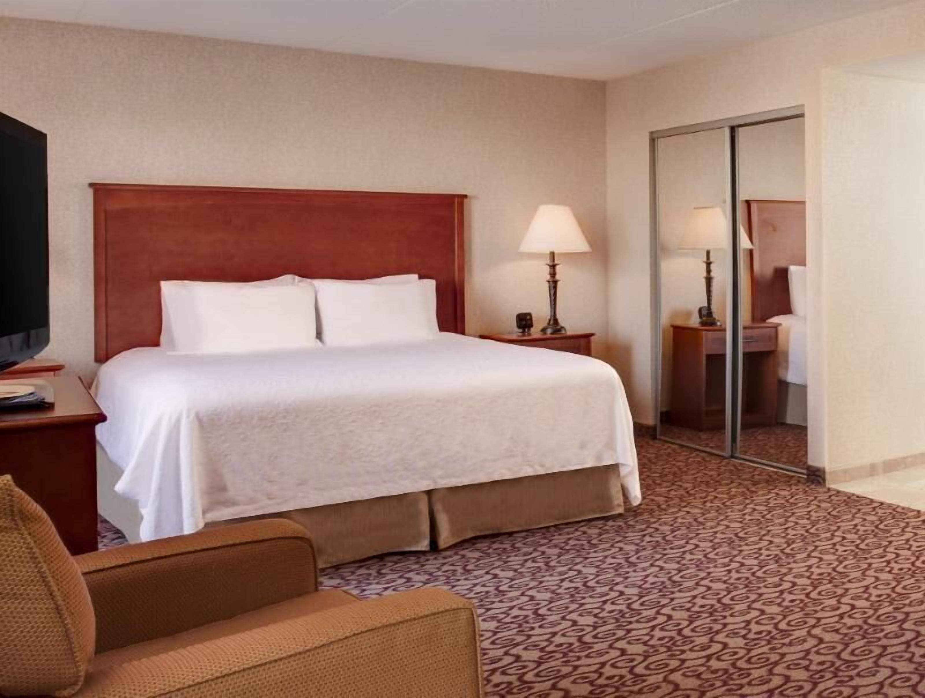 Premium bedding, down comforters, pillowtop beds, desk