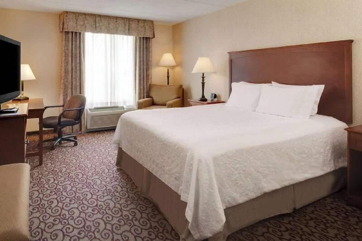 Premium bedding, down comforters, pillowtop beds, desk