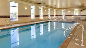 Indoor pool, pool loungers