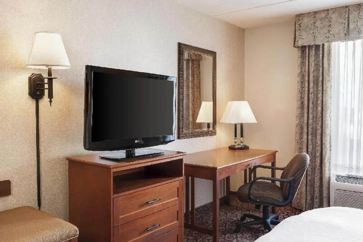 Premium bedding, down comforters, pillowtop beds, desk