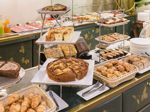 Daily buffet breakfast (EUR 26 per person)
