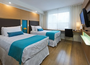 Quarto duplo standard, 2 camas de solteiro | Roupas de cama antialérgicas, camas com colchões pillow-top