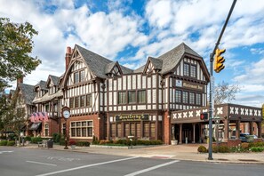 Exterior - Best Western Premier Mariemont Inn (Cincinnati)