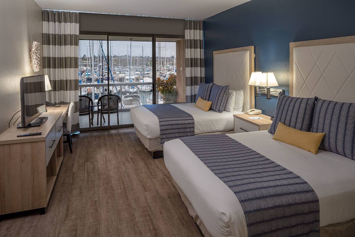 Standard Room, 2 Queen Beds, Marina View, Ground Floor | Hypo-allergenic bedding available, in-room safe, desk, laptop workspace