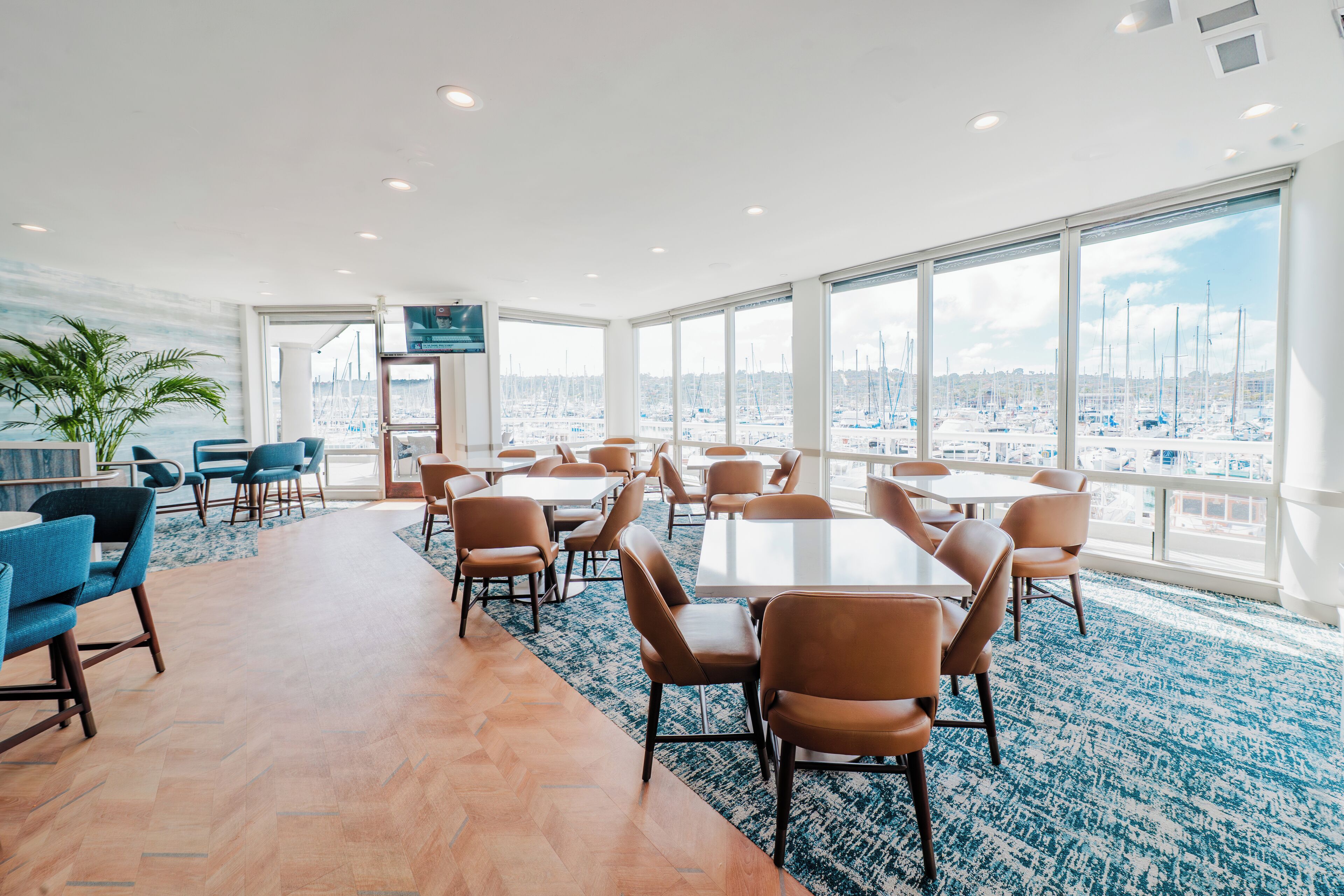 Photo - Bay Club Hotel and Marina