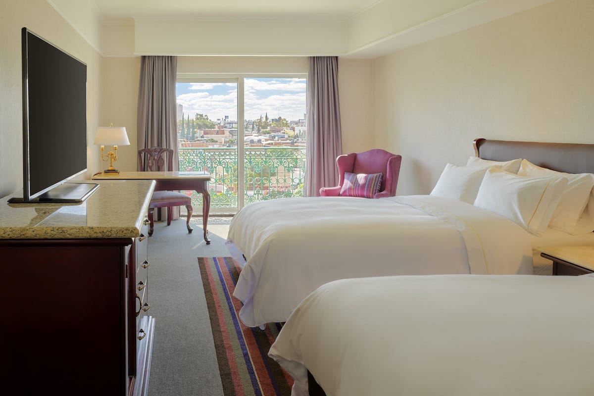Fiesta Club, 2 Double | Premium bedding, down comforters, pillowtop beds, in-room safe