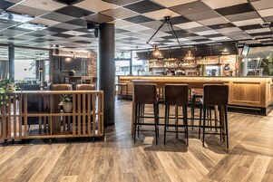 Bar (en el alojamiento)