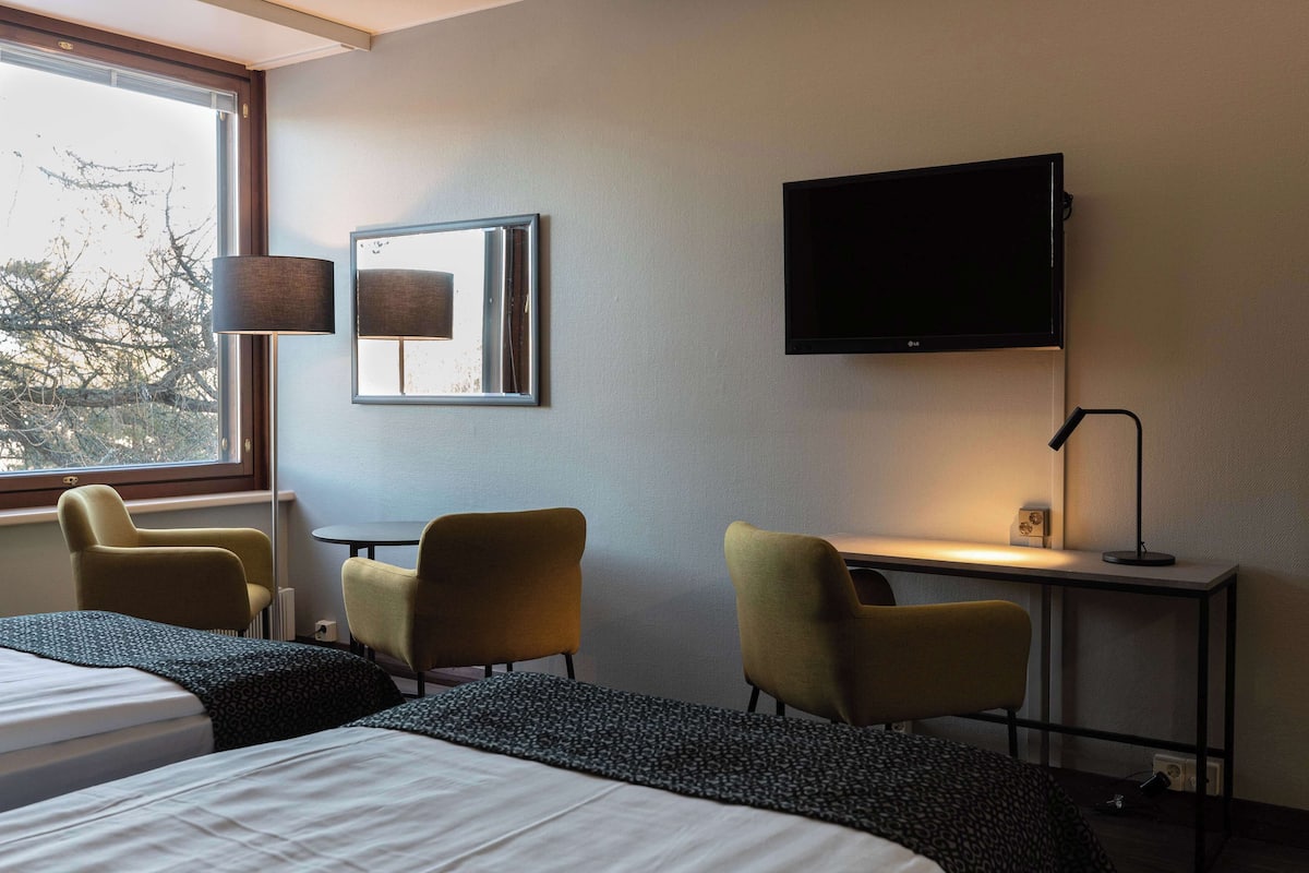 Habitación superior (Family) | Escritorio, cunas gratuitas, wifi gratis y ropa de cama
