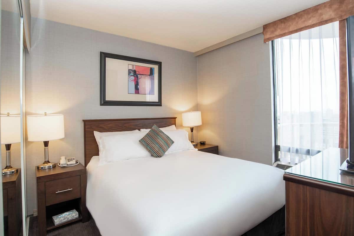 1 bedroom, in-room safe, desk, laptop workspace