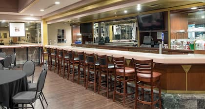 Howard Johnson by Wyndham Fullerton/Anaheim Conference Cntr