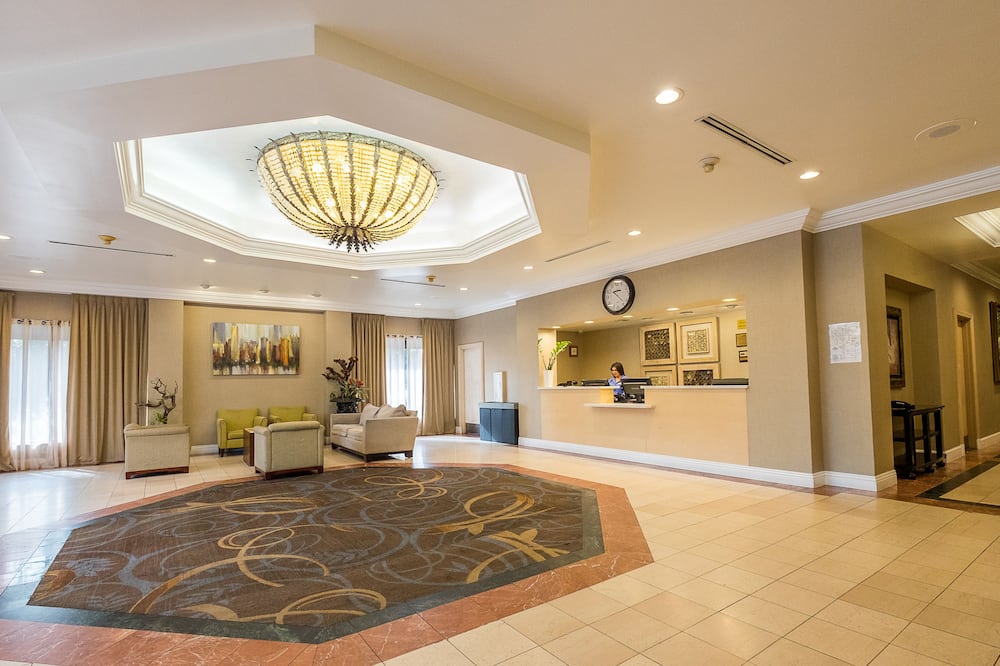 Howard Johnson by Wyndham Fullerton/Anaheim Conference Cntr