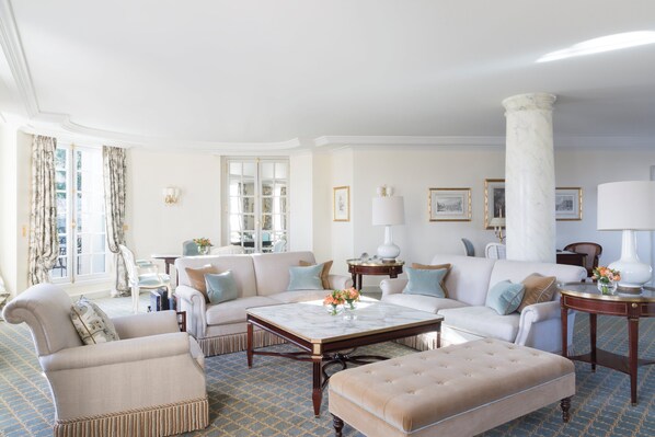 Smart TV, pay films, offices