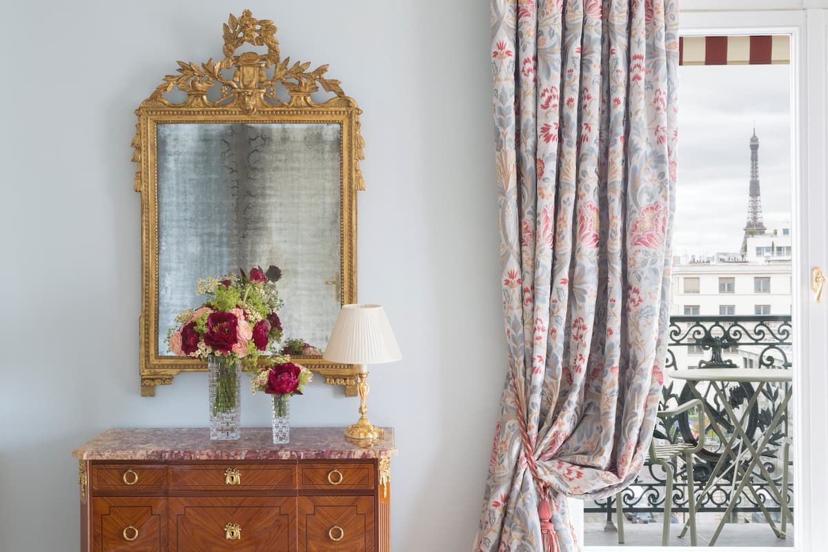 Suite Paris | Living room