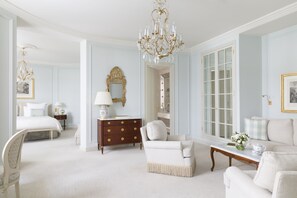 Junior Suite Deluxe | Draps en coton égyptien, literie de qualité supérieure