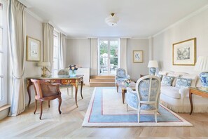 Smart TV, pay films, offices