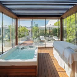 Suite Eden | Private spa tub