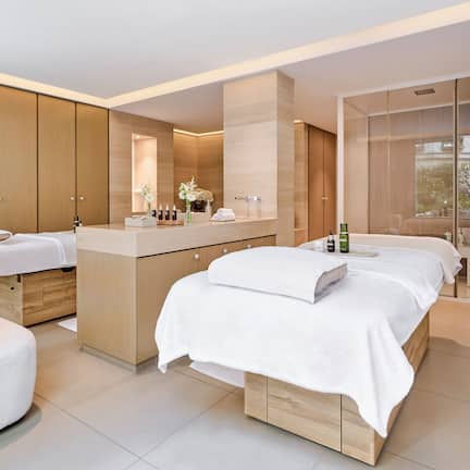 Couples treatment rooms, steam room, Turkish bath, body treatments