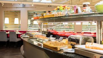 Daily buffet breakfast for a fee