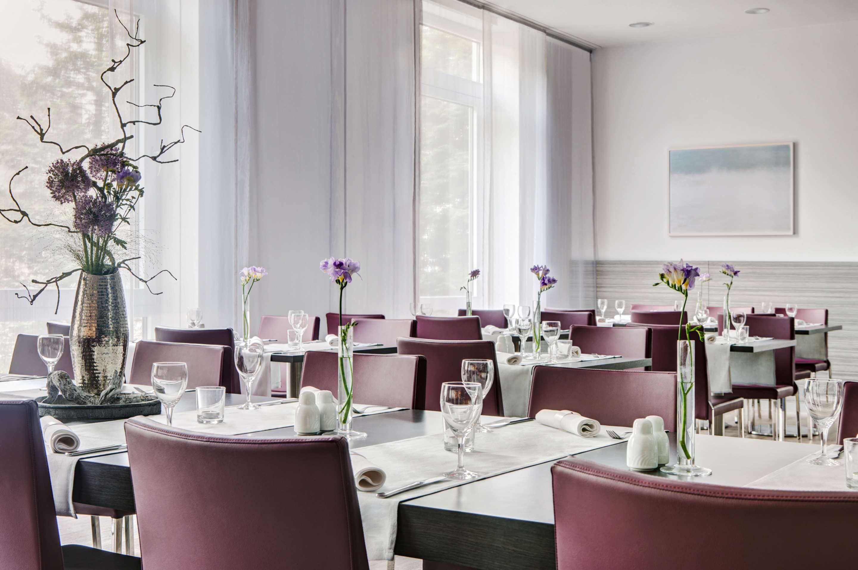 breakfast, lunch, dinner served; regional cuisine