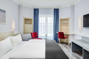 1 bedroom, hypo-allergenic bedding, in-room safe, desk - IntercityHotel Rostock (Rostock)