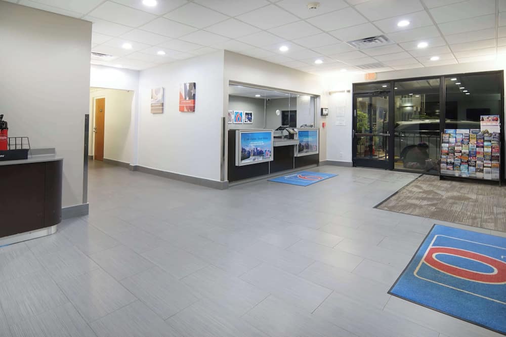 Motel 6 Fort Worth, TX - Downtown East
