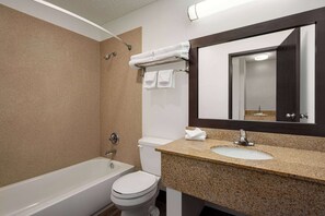 Studio Suite, Multiple Beds, Non Smoking | Bathroom | Combined shower/tub, free toiletries, hair dryer, towels - Days Inn by Wyndham Carbondale (Carbondale)