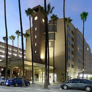 Courtyard by Marriott Los Angeles LAX/Century Boulevard