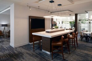 Lobby lounge
