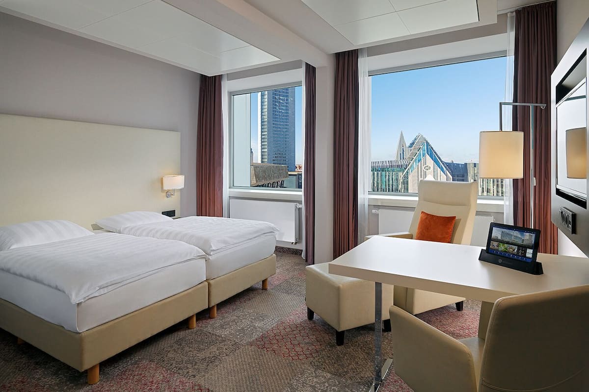 1 bedroom, in-room safe, desk, laptop workspace