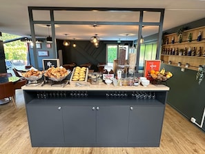 Daily buffet breakfast (EUR 13.90 per person)