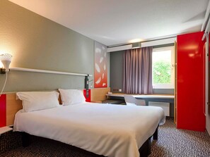 In-room safe, desk, blackout drapes, soundproofing