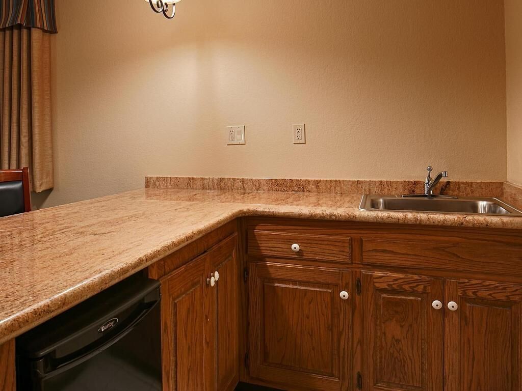 Private kitchen | Fridge, coffee/tea maker, eco-friendly cleaning products